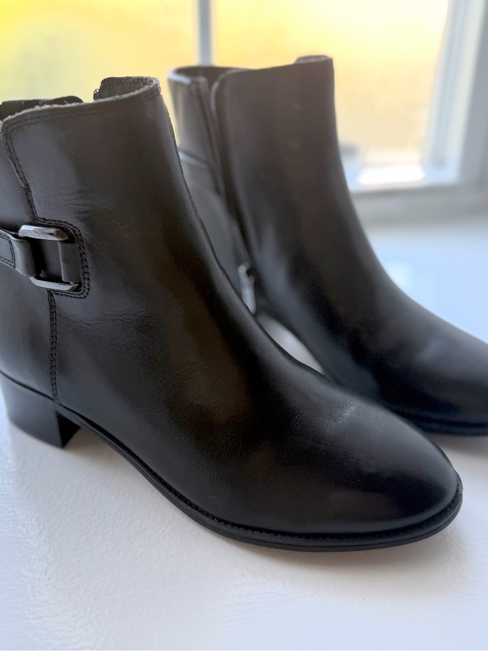 Easy Spirit Black Leather Women's Ankle Boots with Side Buckle